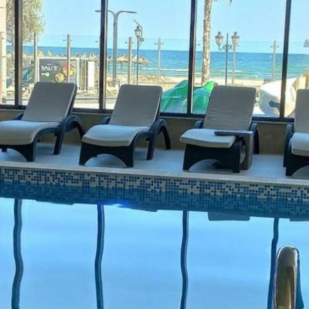Alezzi Beach Vibe Family Studio With Spa Piscina Interioara Incalzita Sauna Jacuzzi Gym Năvodari Extérieur photo