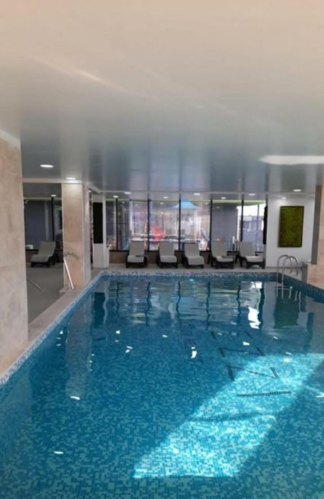 Alezzi Beach Vibe Family Studio With Spa Piscina Interioara Incalzita Sauna Jacuzzi Gym Năvodari Extérieur photo